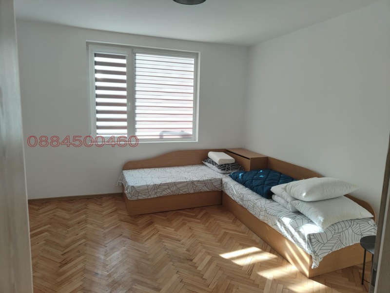 Издаје се  2 спаваће собе Габрово , Центар , 90 м2 | 96452829 - слика [7]