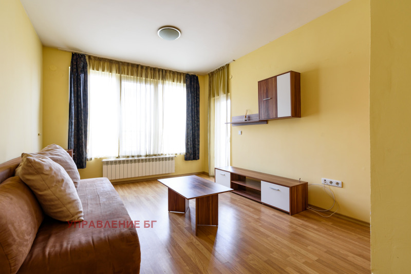 Издаје се  1 спаваћа соба Софија , Карпузица , 70 м2 | 40220732 - слика [2]