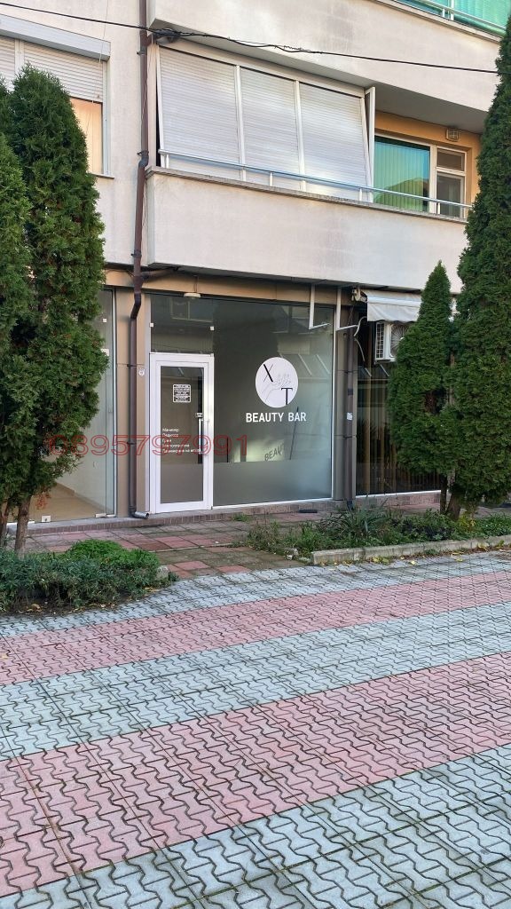 Дава под наем МАГАЗИН, гр. Кърджали, Център, снимка 2 - Магазини - 52783410