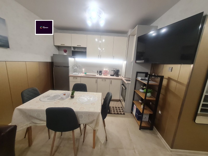 Издаје се  1 спаваћа соба Варна , Центар , 45 м2 | 67033577 - слика [2]