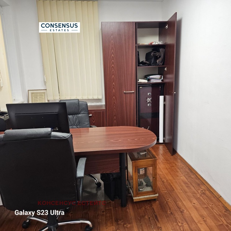 Te huur  Kantoor Sofia , Tsentar , 100 m² | 58940559 - afbeelding [4]