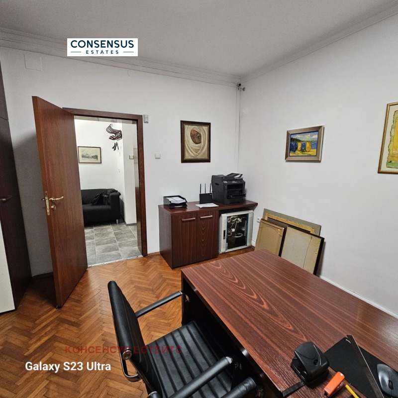 Te huur  Kantoor Sofia , Tsentar , 100 m² | 58940559 - afbeelding [3]