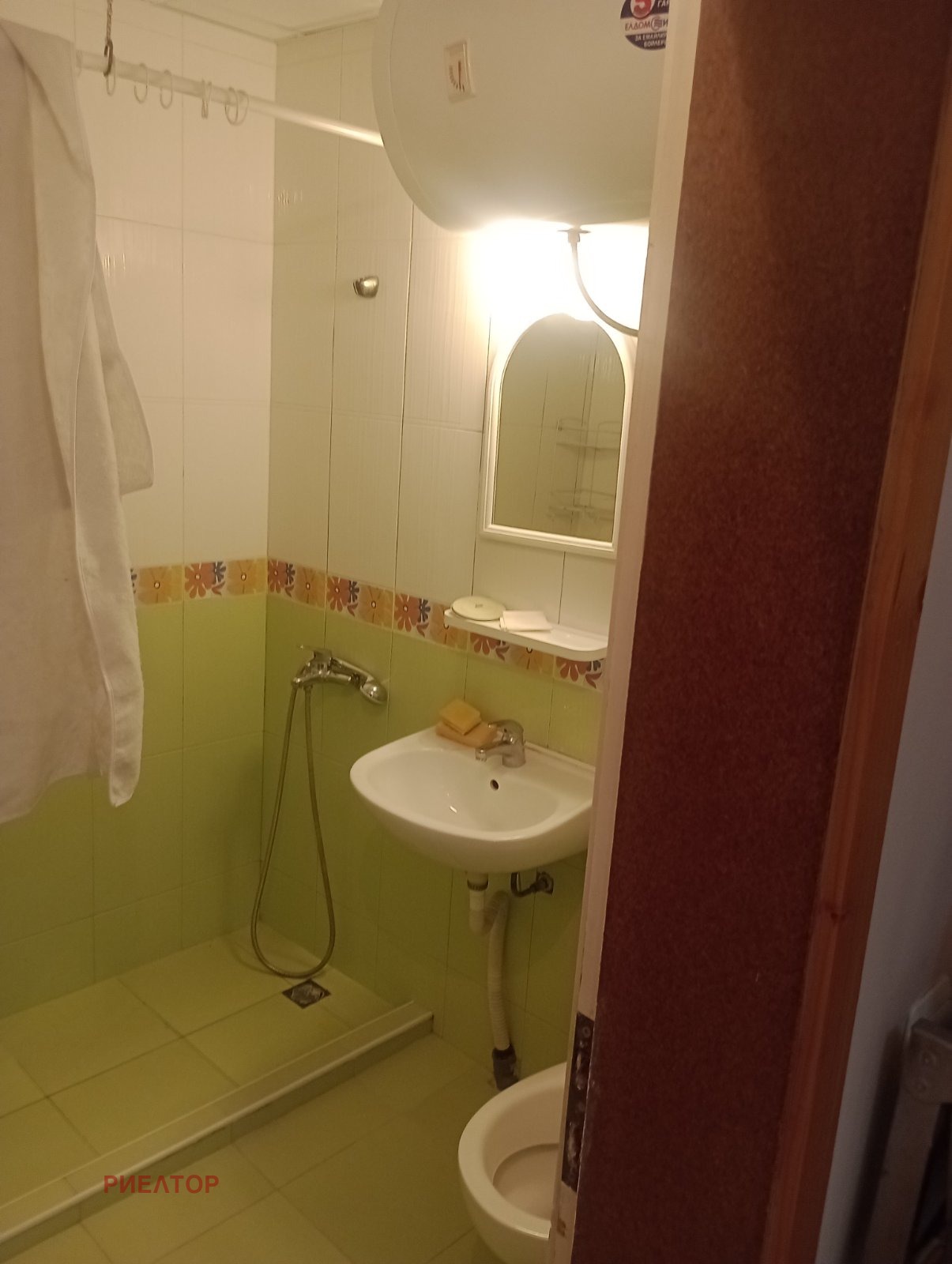 Дава под наем 2-СТАЕН, гр. Пловдив, Кючук Париж, снимка 7 - Апартаменти - 53723449