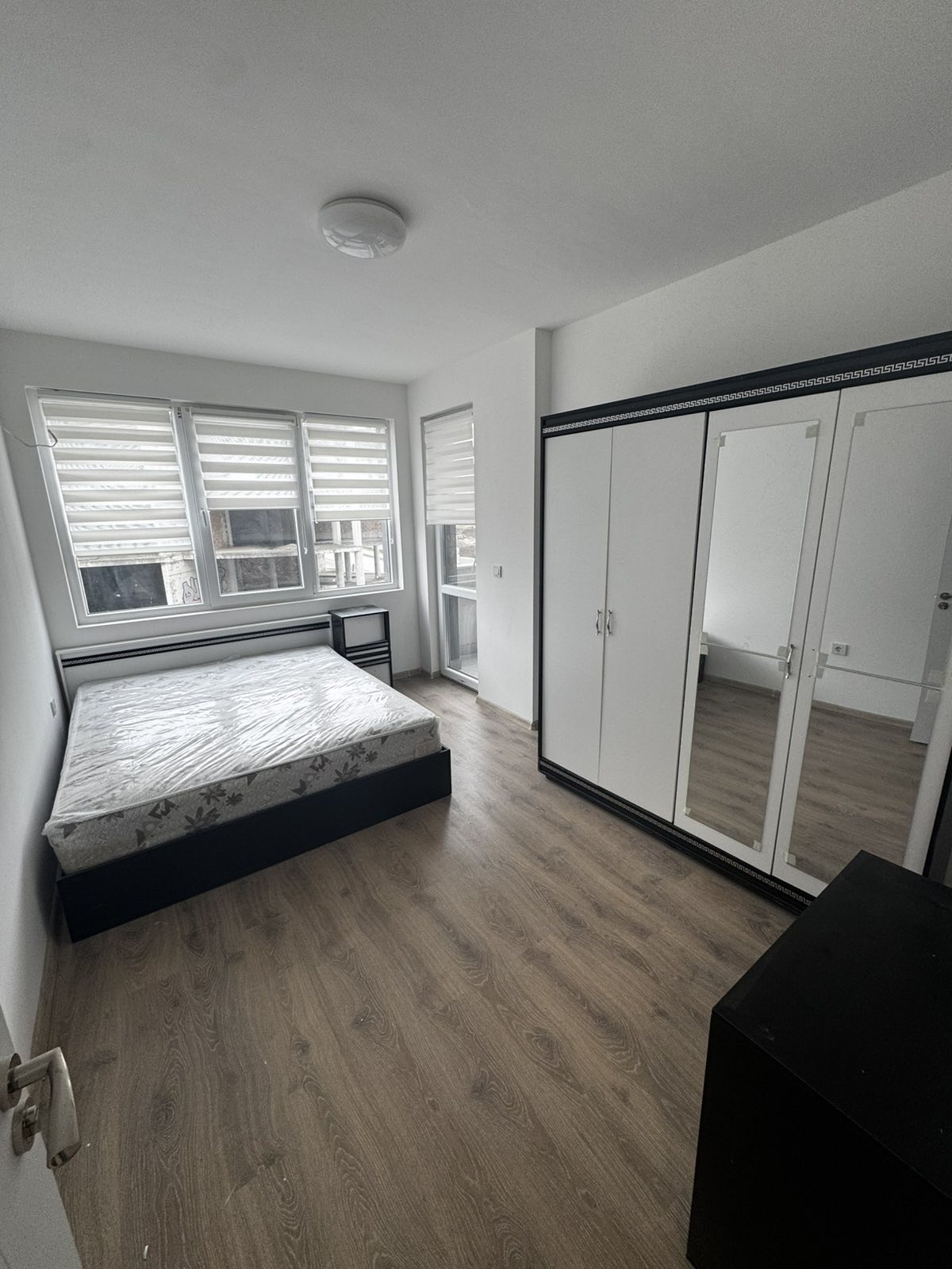 Дава под наем 3-СТАЕН, гр. Велико Търново, Бузлуджа, снимка 5 - Апартаменти - 53899435