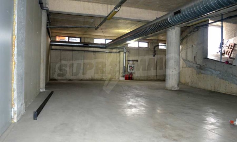 Дава под Наем СКЛАД в град София, НПЗ Искър - 138 кв.м / 656 € » 1 283.02 лв., СУПРИММО - ГЛАВЕН ОФИС