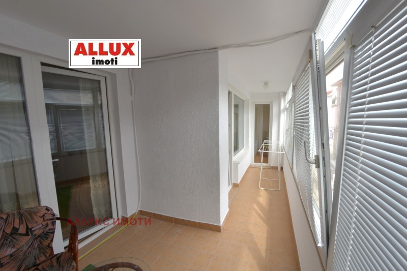 Zu vermieten  2 Schlafzimmer Ruse , Zentar , 103 qm | 77976309 - Bild [10]