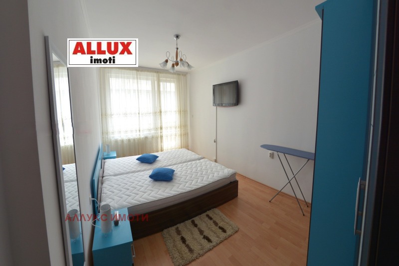 Zu vermieten  2 Schlafzimmer Ruse , Zentar , 103 qm | 77976309 - Bild [9]