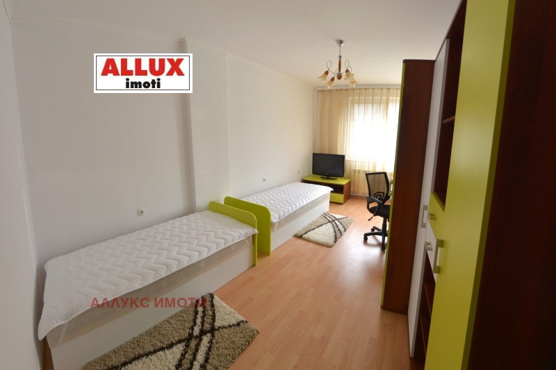 Zu vermieten  2 Schlafzimmer Ruse , Zentar , 103 qm | 77976309 - Bild [11]
