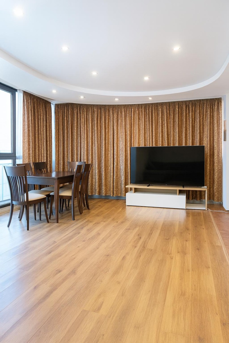 En renta  2 dormitorios Plovdiv , Jristo Smirnenski , 103 metros cuadrados | 68444901
