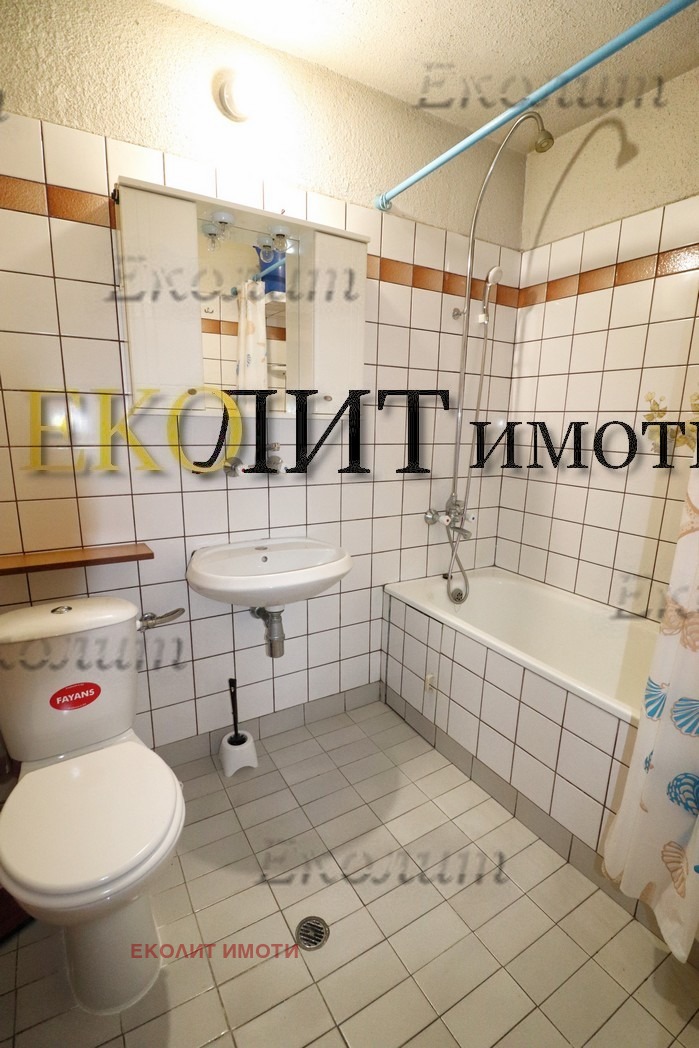 Zu vermieten  3 Schlafzimmer Sofia , Dianabad , 160 qm | 95781968 - Bild [9]
