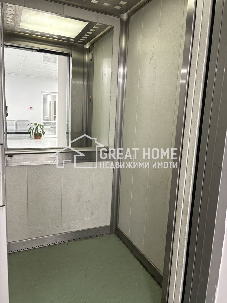 Издаје се  Канцеларија Тарговиште , Промишлена зона , 25 м2 | 60909650 - слика [14]