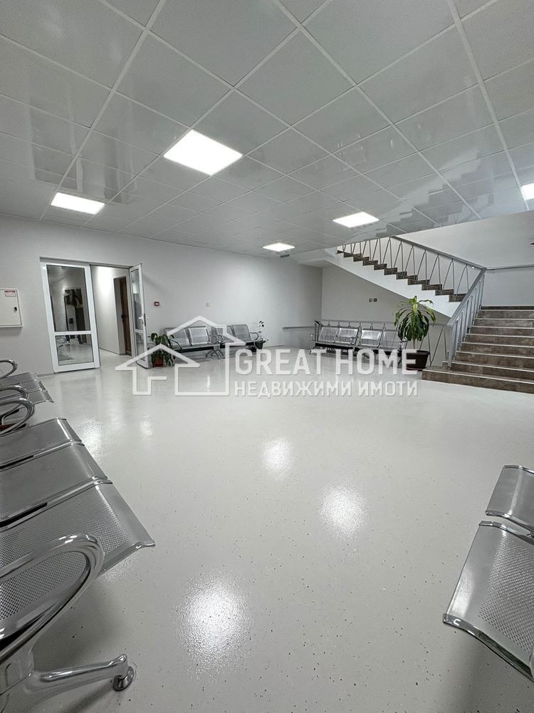 Издаје се  Канцеларија Тарговиште , Промишлена зона , 25 м2 | 60909650