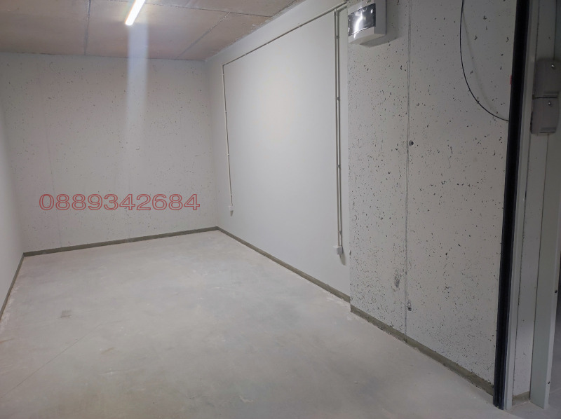 Дава под наем ГАРАЖ, ПАРКОМЯСТО, гр. София, Подуяне, снимка 4 - Гаражи и паркоместа - 53228668