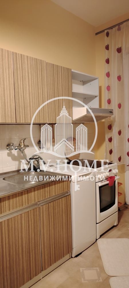 Дава под наем 2-СТАЕН, гр. София, Център, снимка 2 - Апартаменти - 54263443