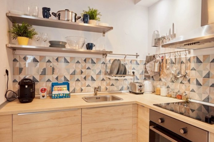 Дава под наем 3-СТАЕН, гр. София, Лозенец, снимка 4 - Апартаменти - 53778709