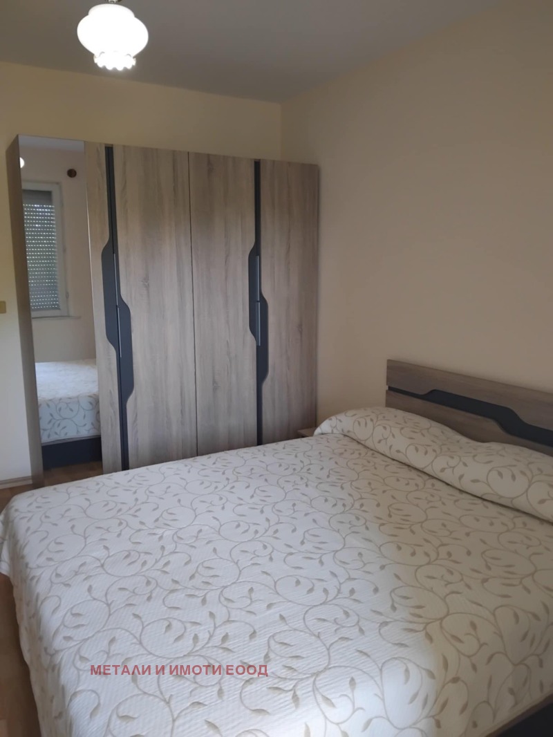 Te huur  1 slaapkamer Ruse , Druzjba 3 , 69 m² | 45436649