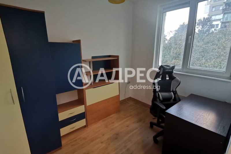 Издаје се  2 спаваће собе Софија , Западен парк , 60 м2 | 45425305 - слика [7]