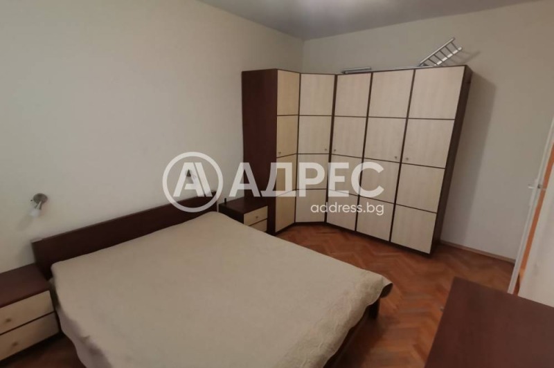 Издаје се  2 спаваће собе Софија , Западен парк , 60 м2 | 45425305 - слика [6]