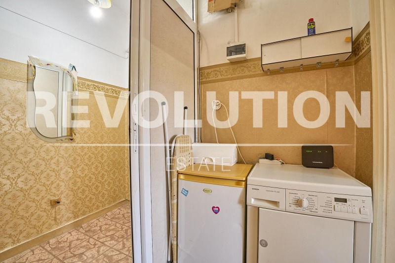 Te huur  Studio Plovdiv , Tsentar , 30 m² | 48423765 - afbeelding [4]