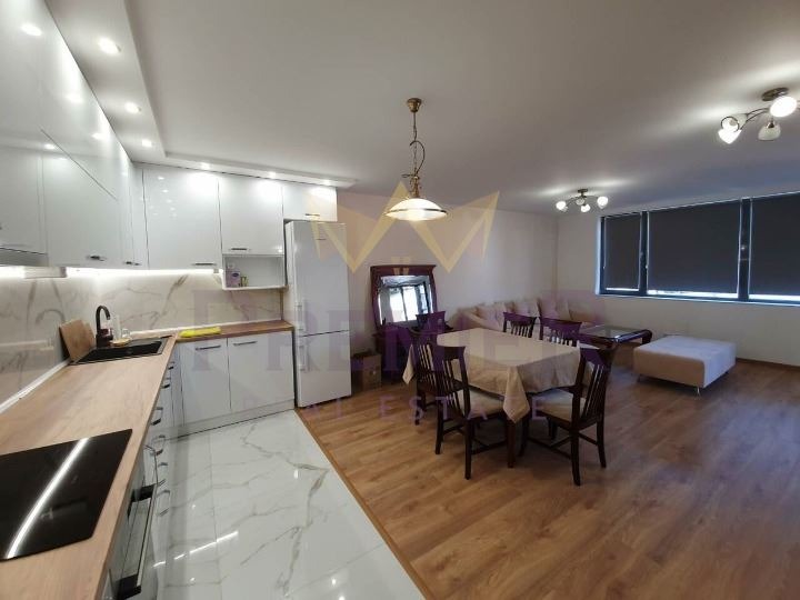 Da affittare  2 camere da letto Varna , Tsentar , 160 mq | 28954667 - Immagine [3]
