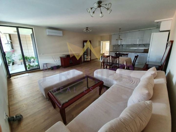 Da affittare  2 camere da letto Varna , Tsentar , 160 mq | 28954667