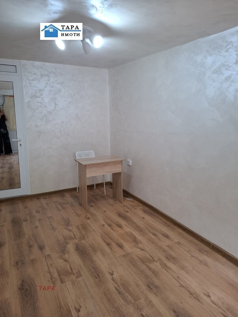Kiadó  Üzlet Montana , Mladost 2 , 16 négyzetméter | 93474897 - kép [7]