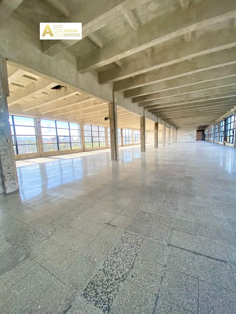 Do wynajęcia  Składowanie Sofia , Centar , 1310 mkw | 92132776