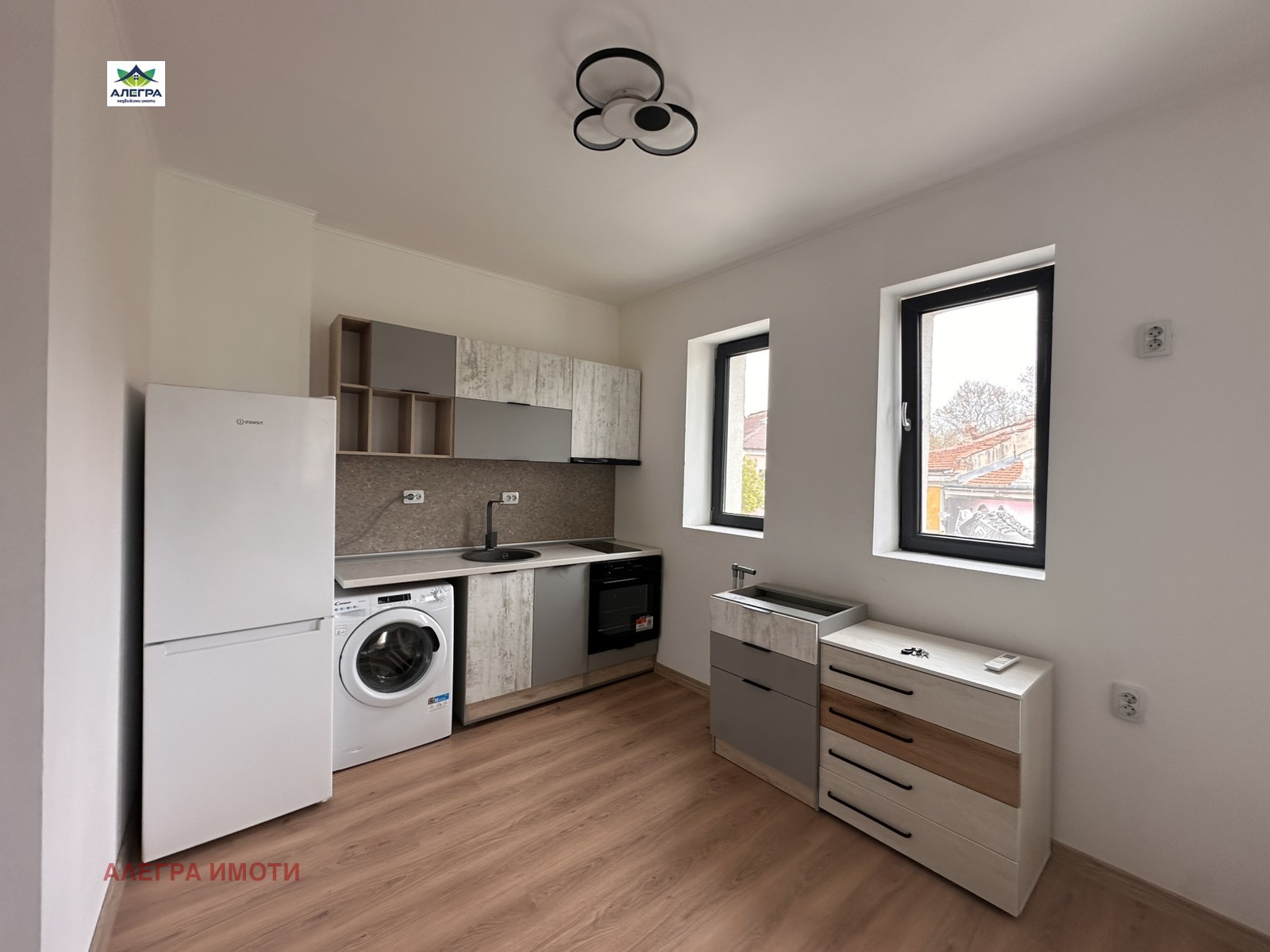 Дава под наем 1-СТАЕН, гр. Пазарджик, Идеален център