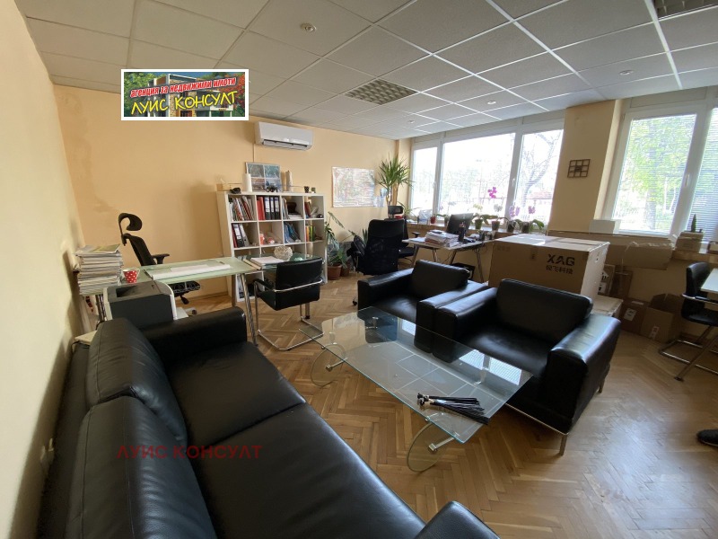 Дава под Наем ОФИС в град Монтана, Идеален център - 30 кв.м / 255.65 € » 500 лв., ЛУИС КОНСУЛТ