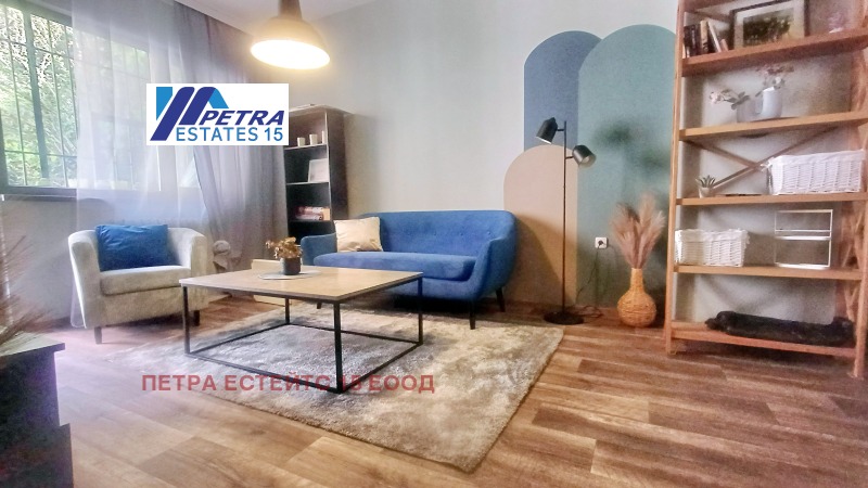 A louer  1 chambre Sofia , Tsentar , 76 m² | 50275103