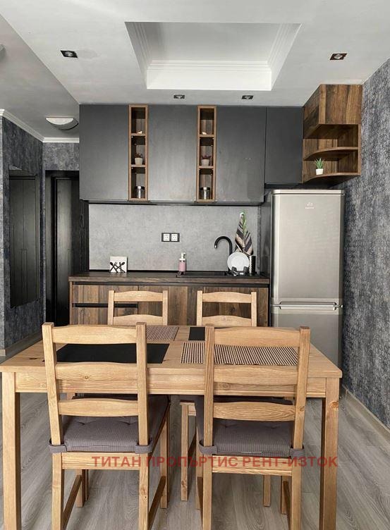 Дава под наем 2-СТАЕН, гр. Бургас, Център, снимка 2 - Апартаменти - 51400481