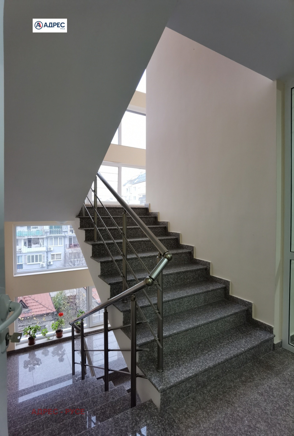 ���� ��� ���� 2-����� | Imot.bg � ����������� 12