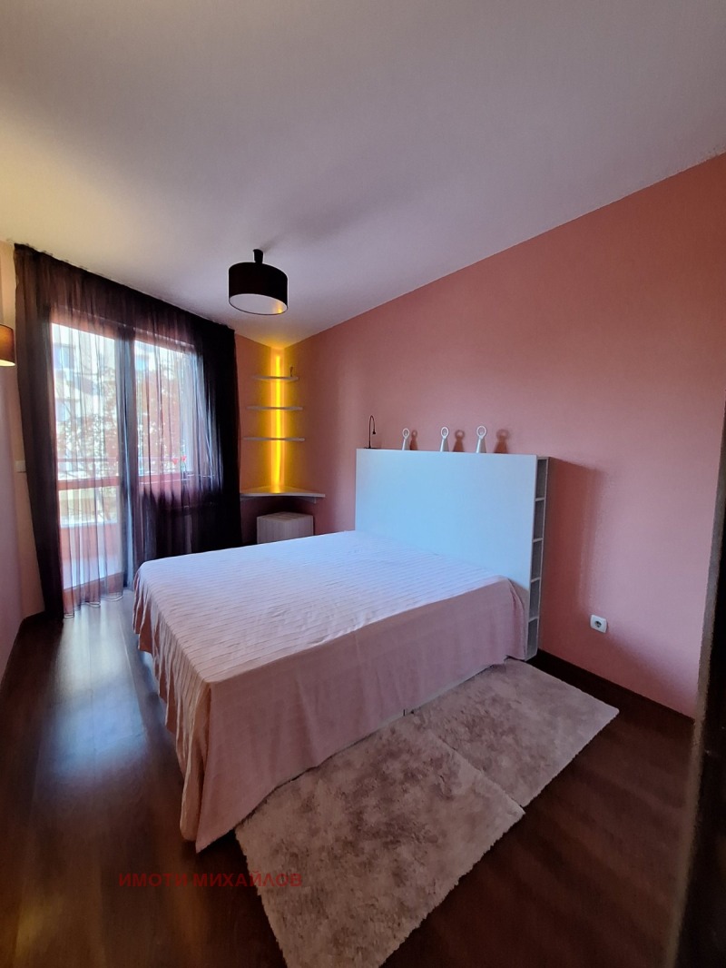 Te huur  1 slaapkamer Sofia , Borovo , 65 m² | 39502416