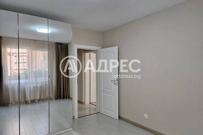 Издаје се  2 спаваће собе Софија , Центар , 90 м2 | 88586342 - слика [11]
