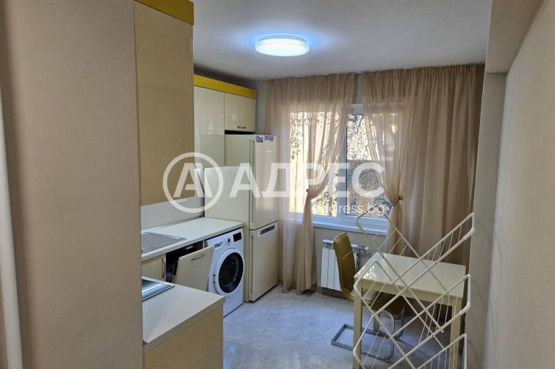 Издаје се  2 спаваће собе Софија , Центар , 90 м2 | 88586342 - слика [5]