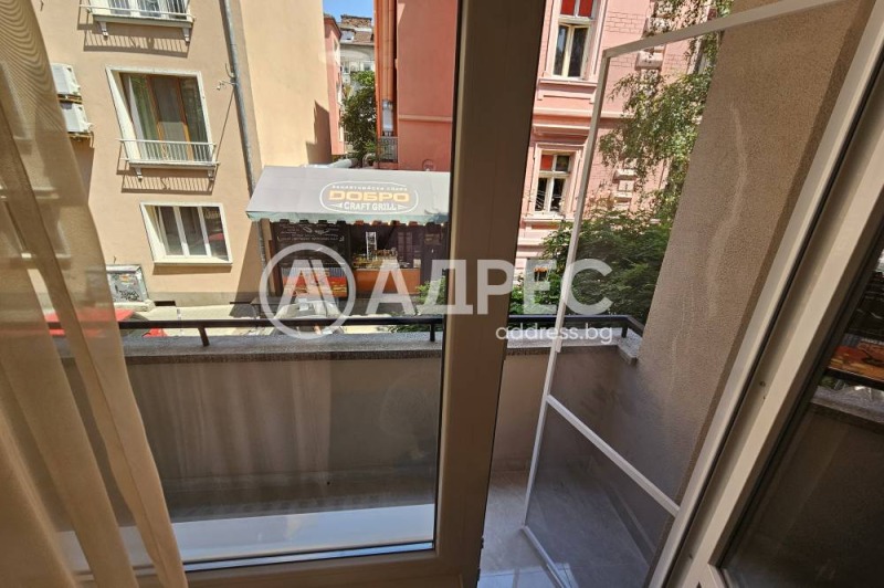 Издаје се  2 спаваће собе Софија , Центар , 90 м2 | 88586342 - слика [16]