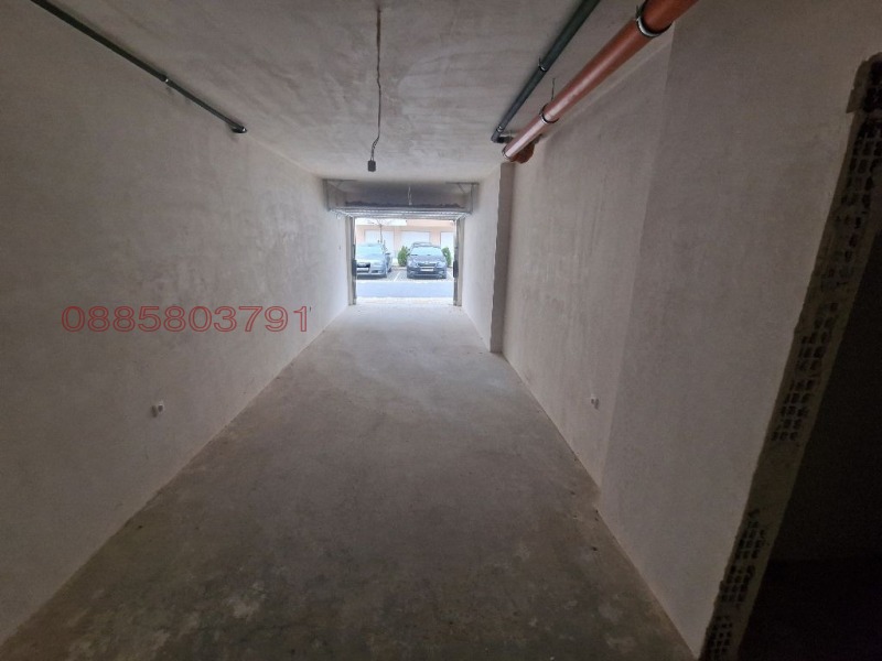 Дава под наем ГАРАЖ, ПАРКОМЯСТО, гр. Пловдив, Остромила, снимка 2 - Гаражи и паркоместа - 53358109