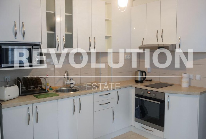 Под наем 2-СТАЕН, град Варна, Център • 800 € • 90143452 — Holmes.bg