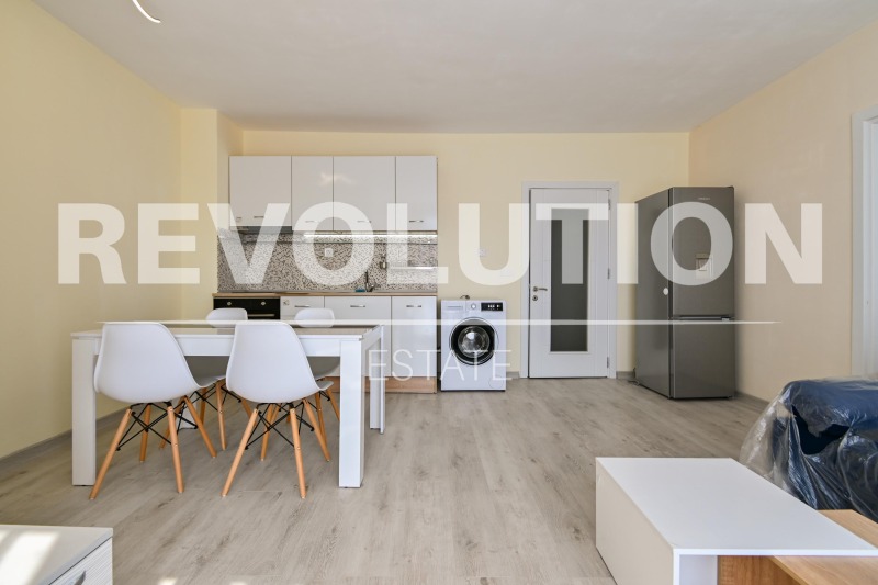 Дава под нем  3-стаен, град София, Надежда 3 •  700 EUR • ID 15979673 — holmes.bg - [1] 