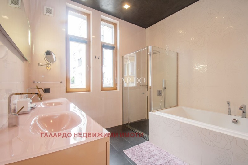 Дава под наем  4-стаен град София , Център , 230 кв.м | 54765987 - изображение [14]