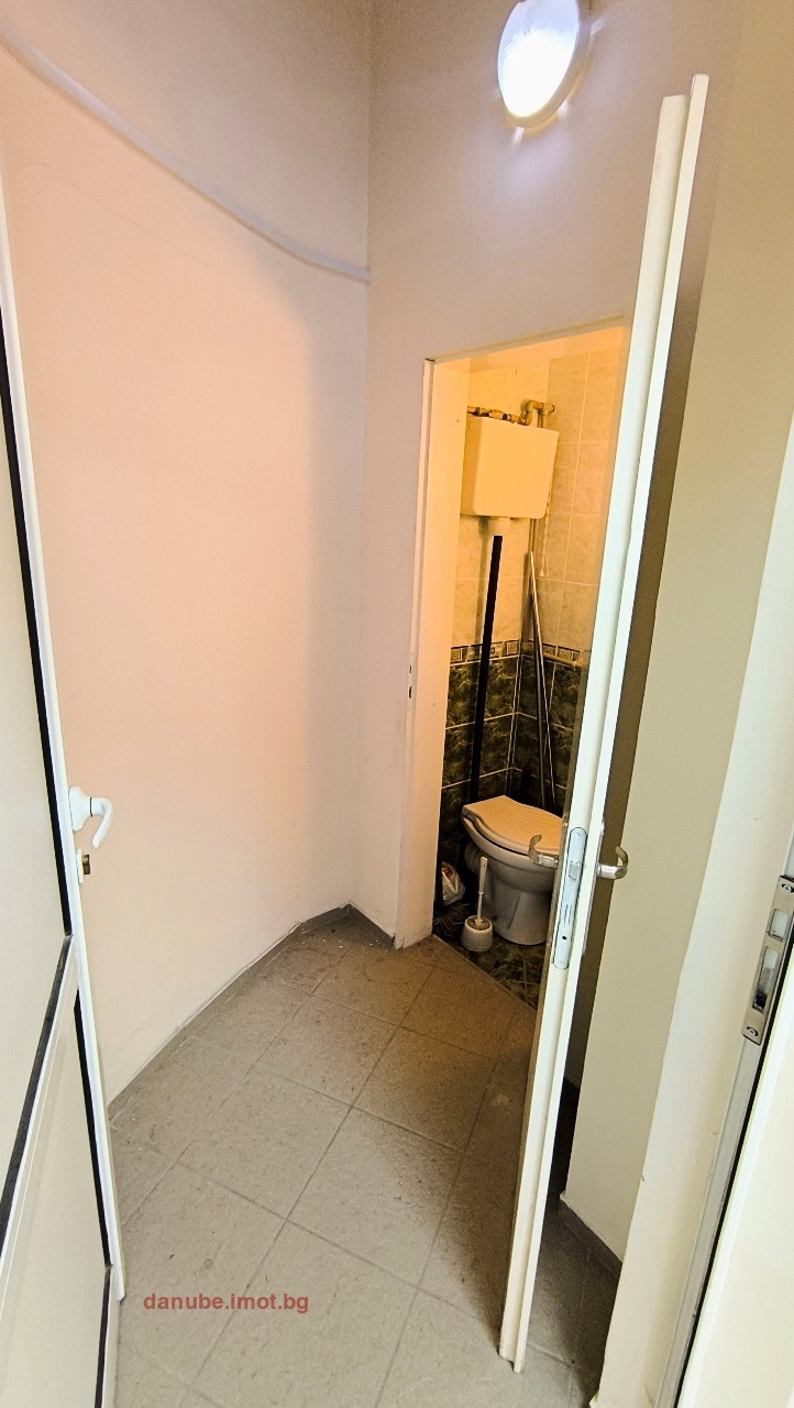 Do wynajęcia  Sklep Ruse , Centar , 20 mkw | 79267304 - obraz [3]