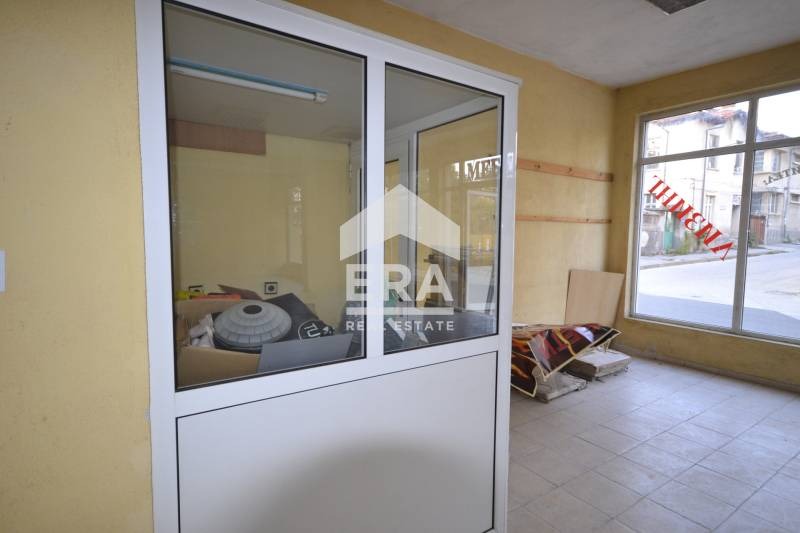 Издаје се  Схоп Хасково , Лјубен Каравелов , 150 м2 | 70421239 - слика [5]