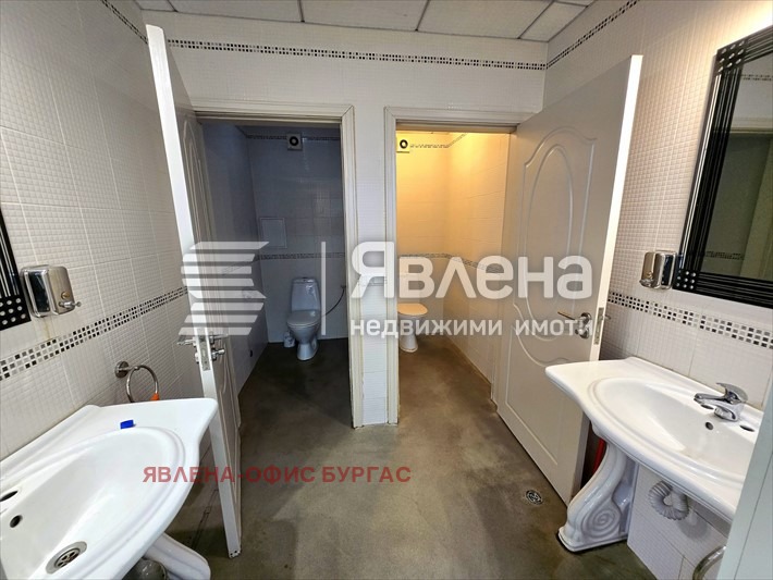 Дава под наем МАГАЗИН, гр. Бургас, Лазур, снимка 5 - Магазини - 53079065