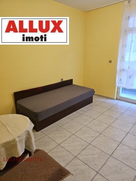 ���� ��� ���� 3-����� | Imot.bg � ����� ������ 10