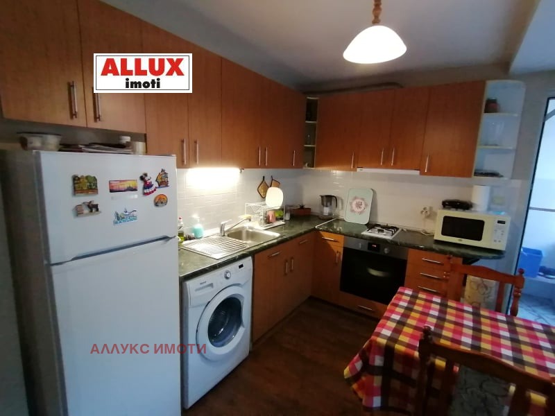 Do wynajęcia  Studio Ruse , Alei Wazrażdane , 45 mkw | 74986896 - obraz [5]