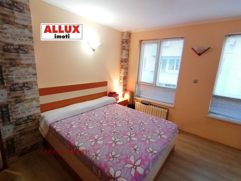 Do wynajęcia  Studio Ruse , Alei Wazrażdane , 45 mkw | 74986896 - obraz [6]