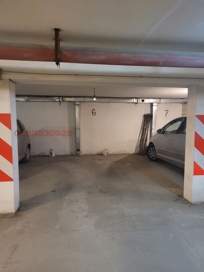 Дава под наем ГАРАЖ, ПАРКОМЯСТО, гр. Пловдив, Кючук Париж, снимка 2 - Гаражи и паркоместа - 52783364