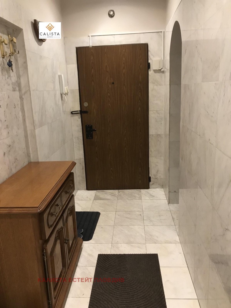 Издаје се  2 спаваће собе Пловдив , Центар , 100 м2 | 47536508 - слика [10]