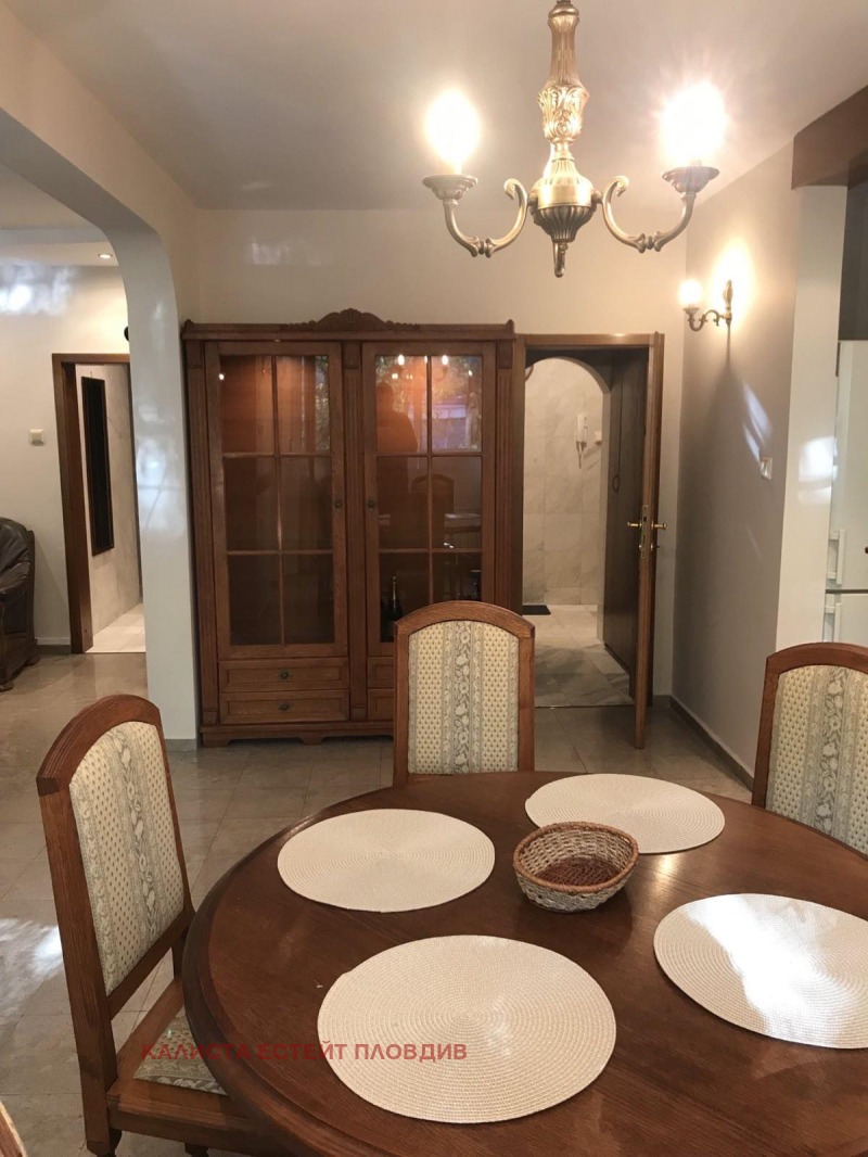De inchiriat  2 dormitoare Plovdiv , Țentâr , 100 mp | 47536508 - imagine [4]