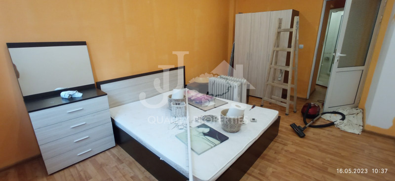 Zu vermieten  1 Schlafzimmer Sofia , Zentar , 75 qm | 51992758 - Bild [12]